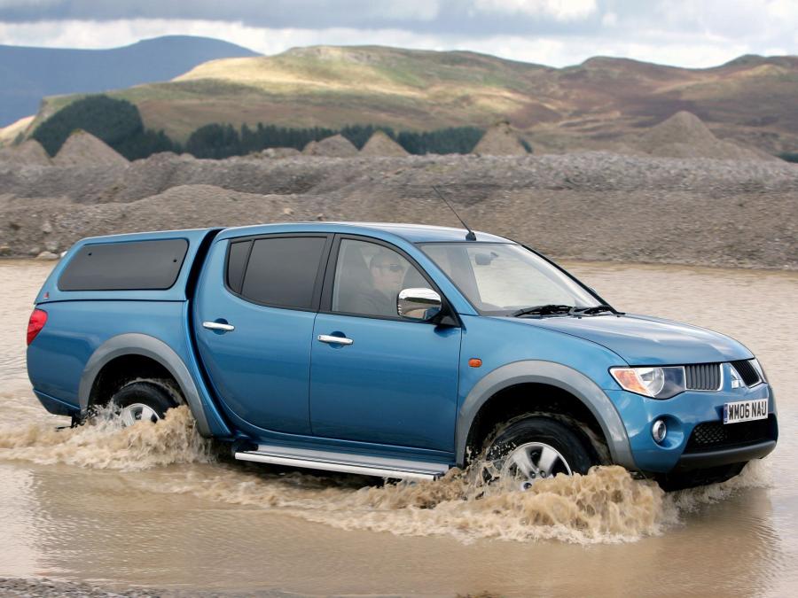  Mitsubishi L200 4Life Double Cab 2006 года  (UK) (фото 10 из 10)